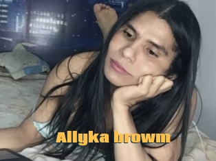 Allyka_browm