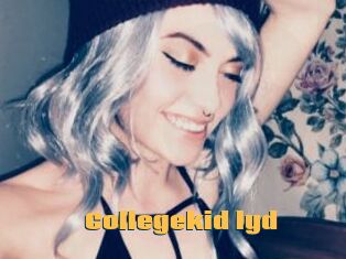 Collegekid_lyd