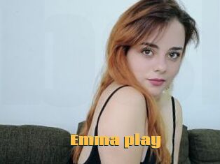 Emma_play