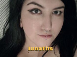 LunaTits