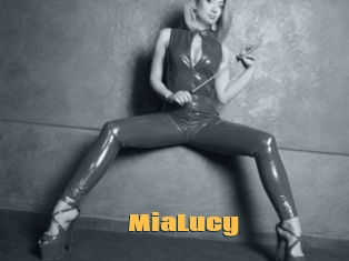 MiaLucy