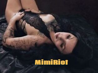 Mimi_Riot