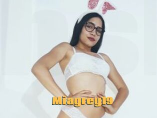 Miagrey19