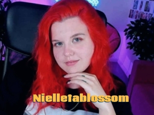 Nielletablossom